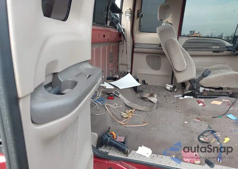 2001 Ford F-250 Lariat/Xl/Xlt из США, поврежденный, VIN 1FTNX20F21EC65556